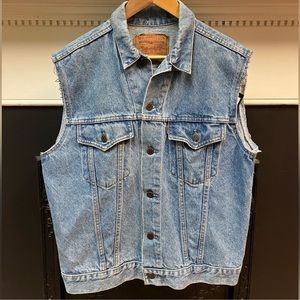 Levi’s orange tab denim vest